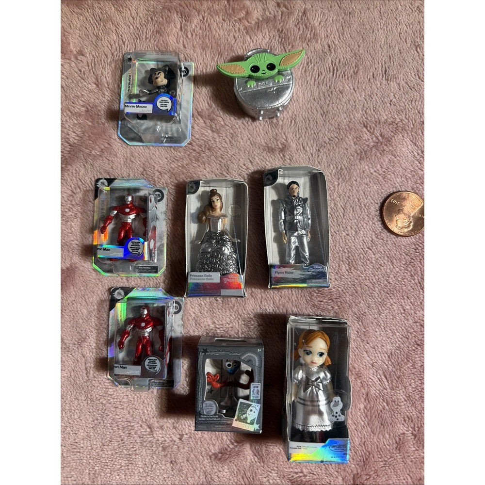 LOT of 8 Zuru Mini Brands PLATINUM Disney Toy Figures  Star Wars